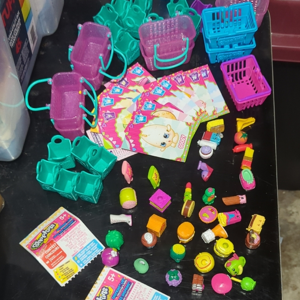 Shopkins Collection Bags, Cards, Baskets, Lists